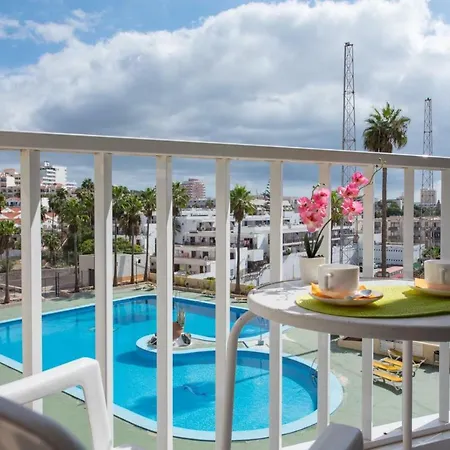 Y2e Lovely Pool View!! Close To Beach Lägenhet